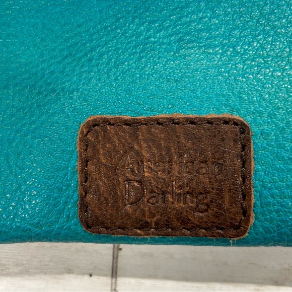 NWT American Darling Envelope Handbag Crossbody Cowhide Leather White Rainbow - Picture 4 of 10